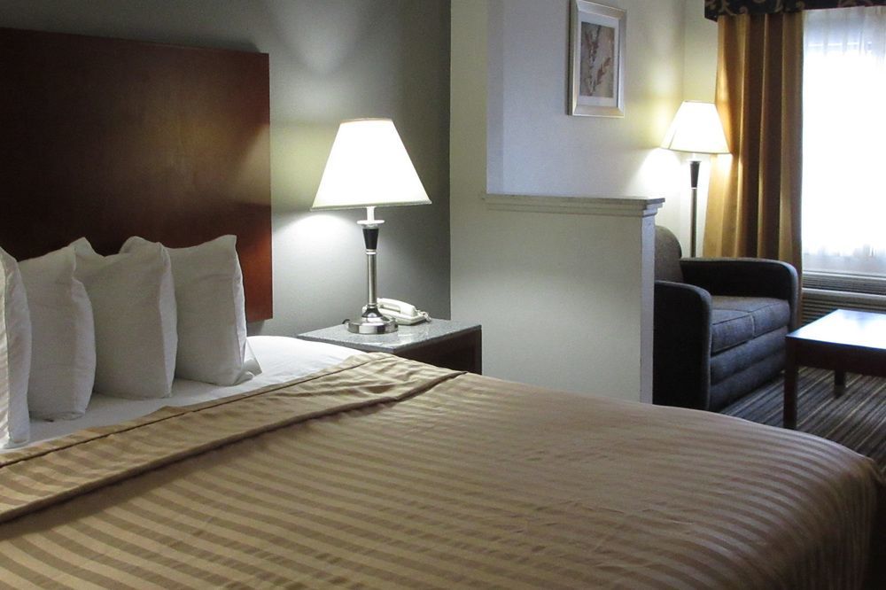 Quality Inn Airport I-240 メンフィス エクステリア 写真