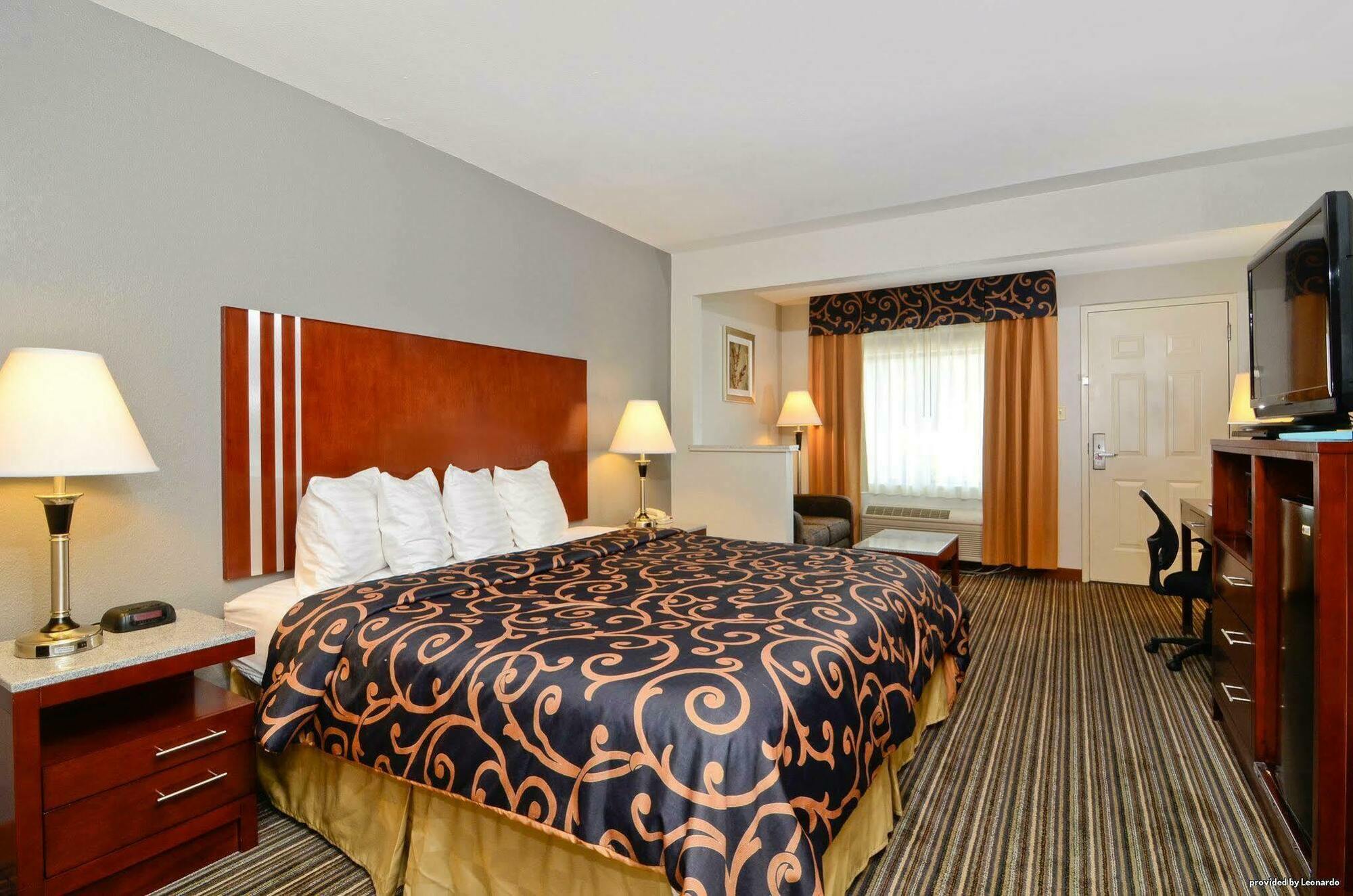 Quality Inn Airport I-240 メンフィス エクステリア 写真