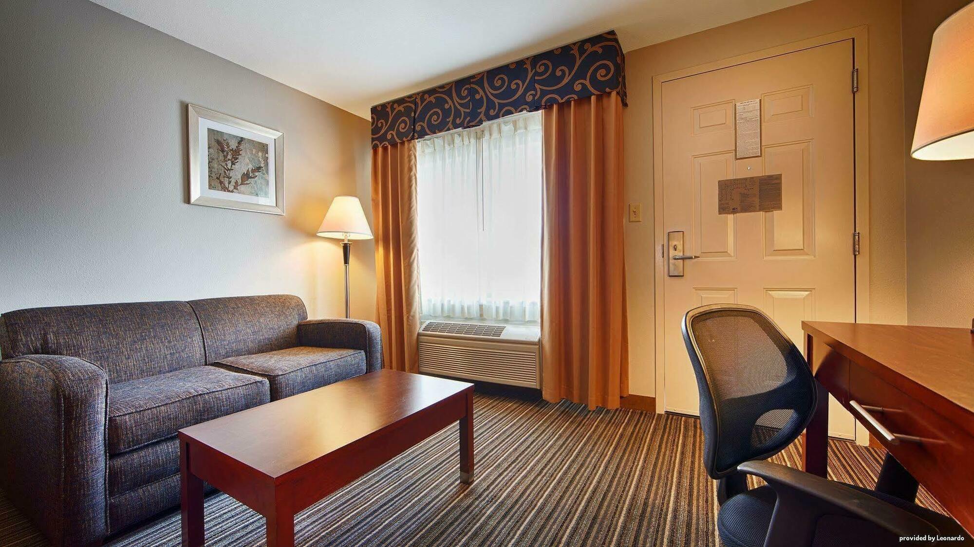 Quality Inn Airport I-240 メンフィス エクステリア 写真